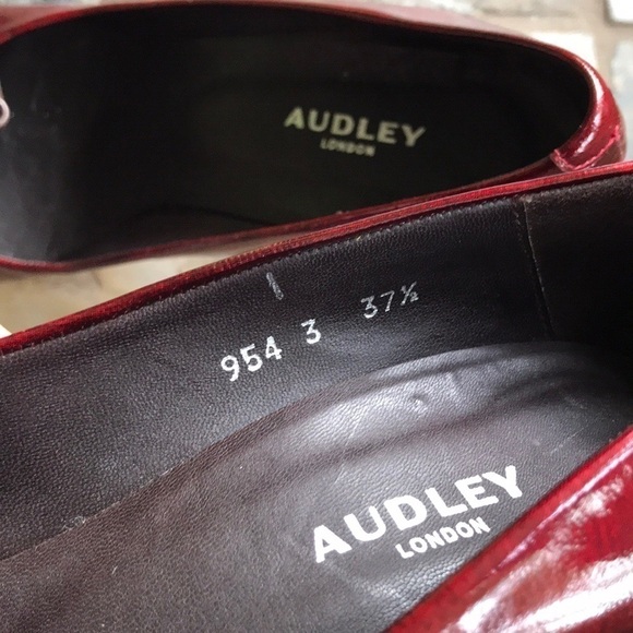 Audley London blood red patent leather architectural block heels - Picture 8 of 9